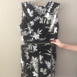 2-piece set - crop top and shorts size L